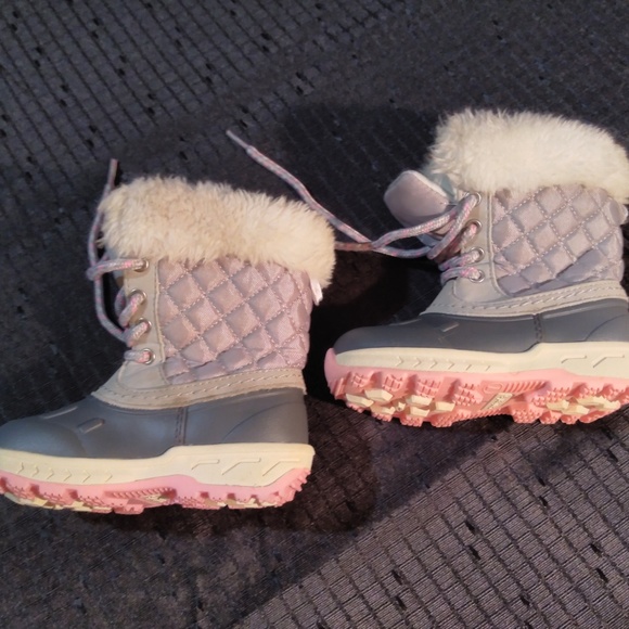 Carters Duck boots Lined Waterproof Sz 7 - Picture 4 of 8